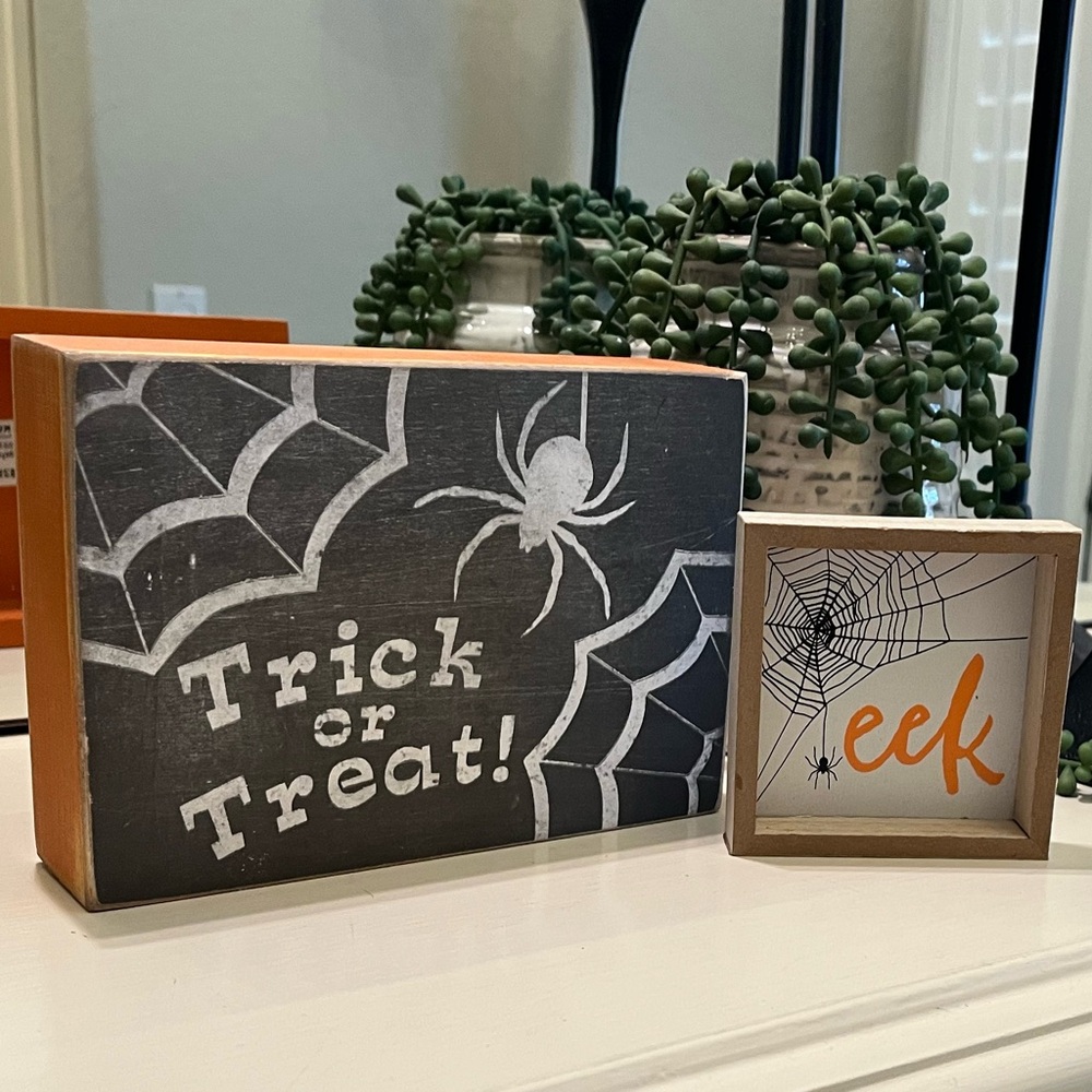 Halloween Trick or Treat and Eek Sign Set